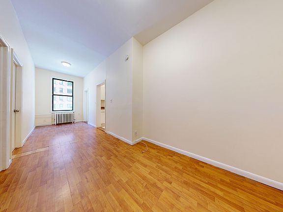 3rd image of 720 2nd Ave #2