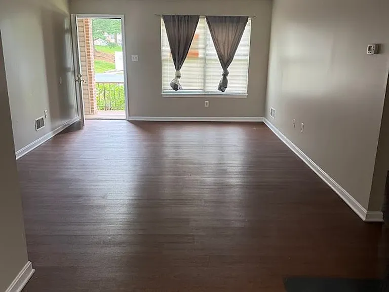 805 Christopher Dr — Photo 6