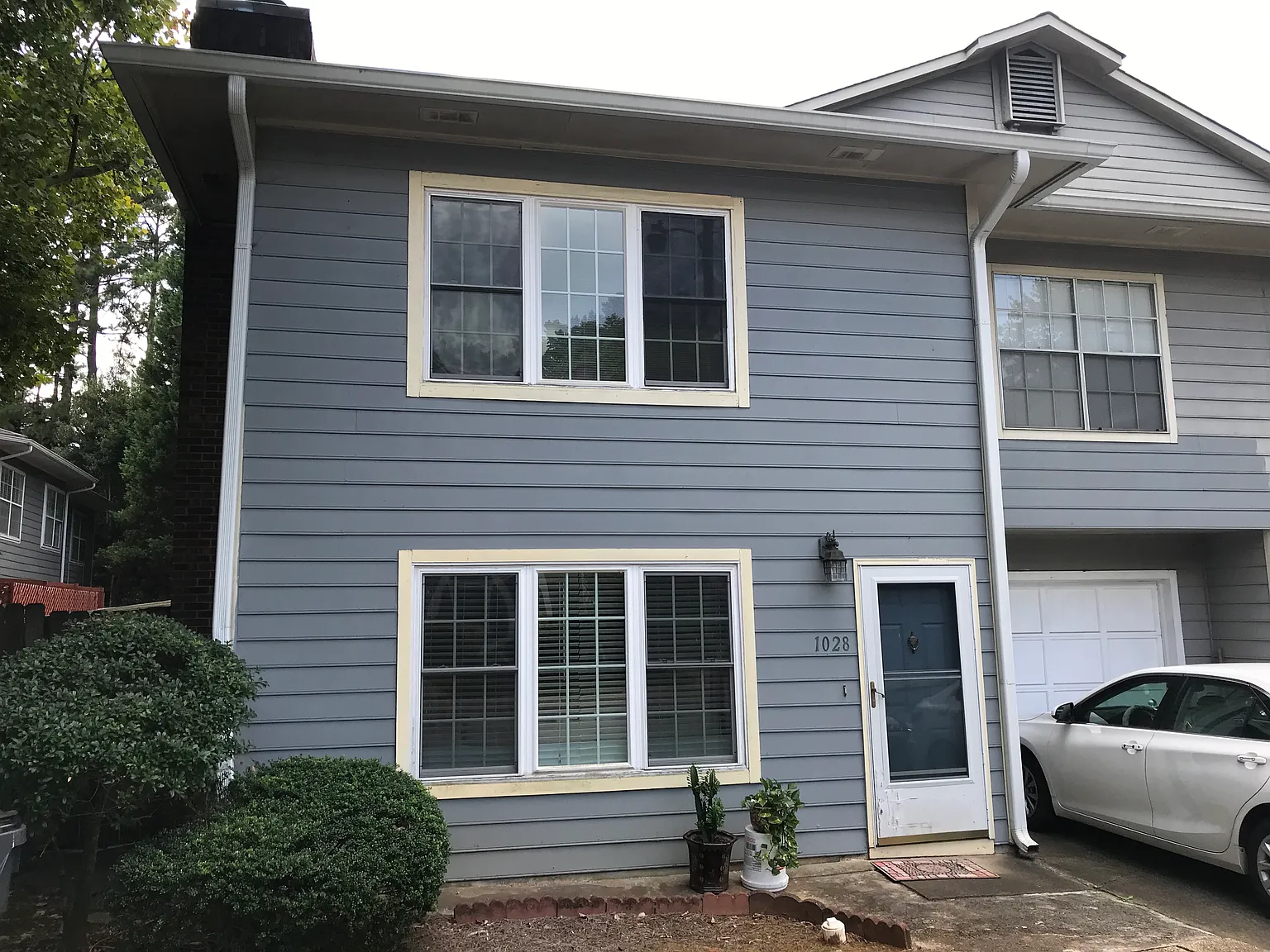 1028 Mansfield Ct photo 1