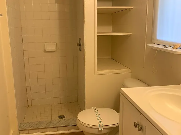 1420 New York Ave — Photo 8