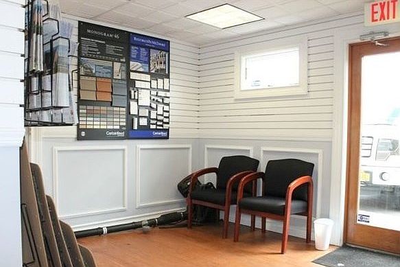 2nd image of 1479 Montauk Hwy