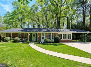 11401 Stonewood Ln, Rockville, MD 20852