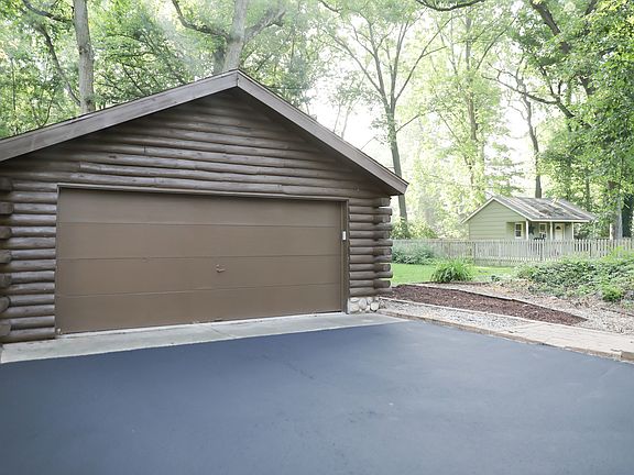 5th image of 758 Cynthia Dr