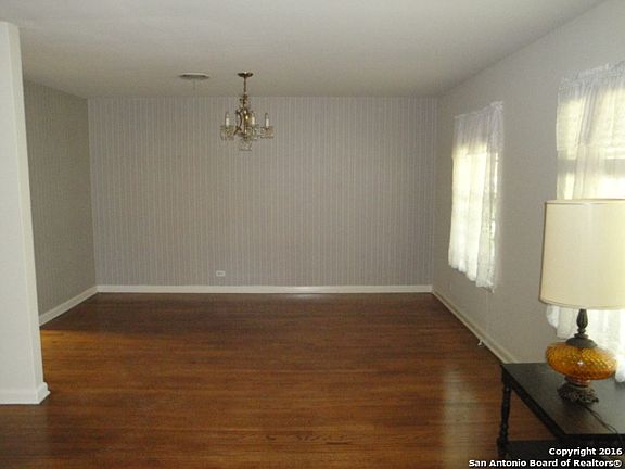 2nd image of 154 Cromwell Dr