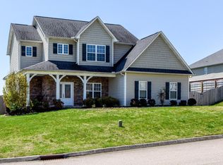 2111 Briarhill Ln, Knoxville, TN 37921