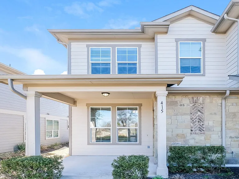 415 N Heatherwilde Blvd — Photo 1