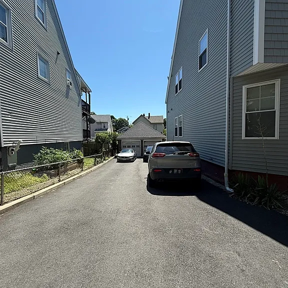 821 Winthrop Ave #2 — Photo 13
