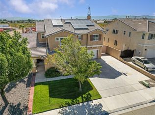 11633 Beachcomber Ln, Victorville, CA 92392