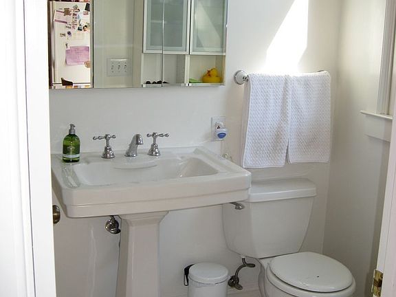 3rd image of 229-229A-229B 27th St #68d8248f5