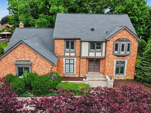 20145 Woodbend Dr, Northville, MI 48167