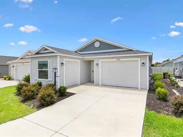 1742 Phifer Pl, Okahumpka, FL 34762