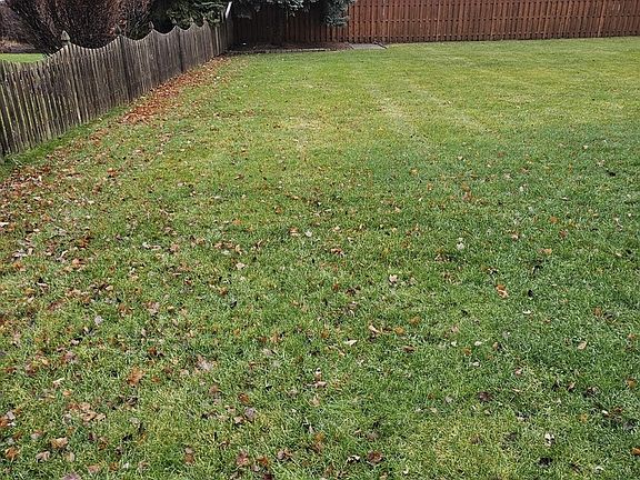 2nd image of 1253 Hazelwood Ct