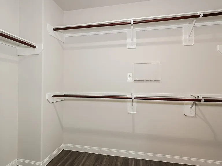 2438 Gibbs Bend Ct — Photo 24