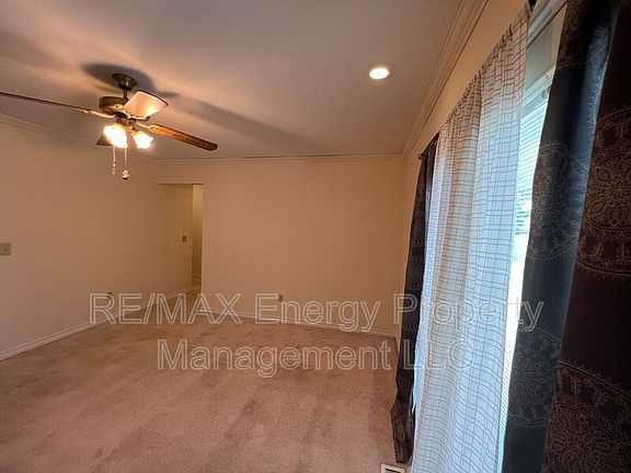 3rd image of 1513 Shalimar Dr