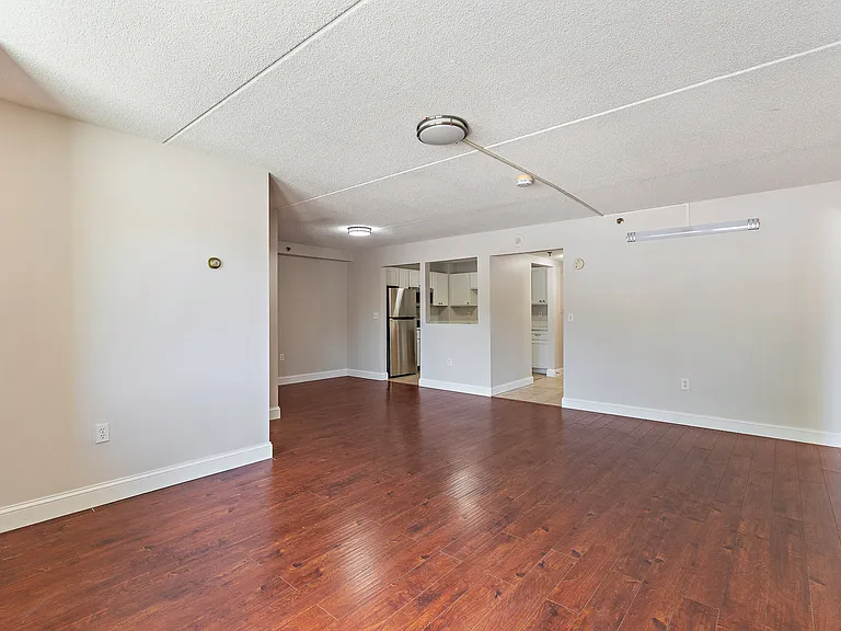200 Cove Way #217 — Photo 8