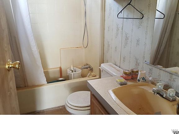 3rd image of 5602 N Logan Dr