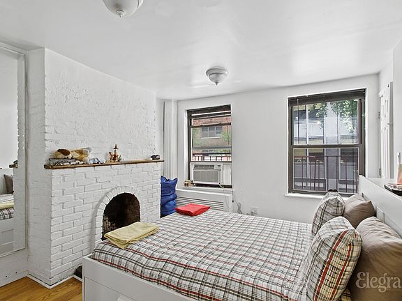 3rd image of 156 E 39th St #1