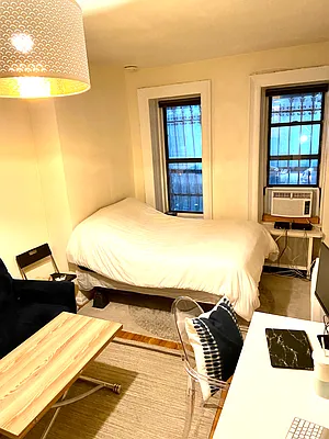 Rented by Compass | media 23