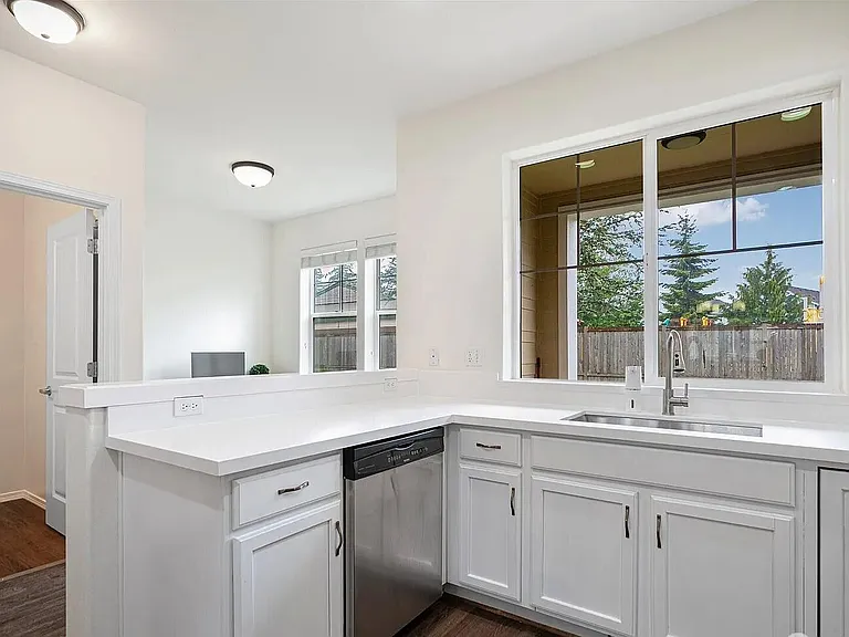 15 164th St SW #D3 — Photo 8