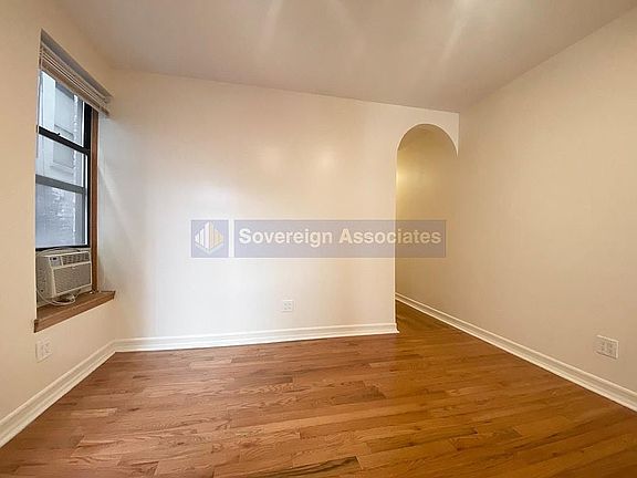 3rd image of 3135 Broadway APT 15