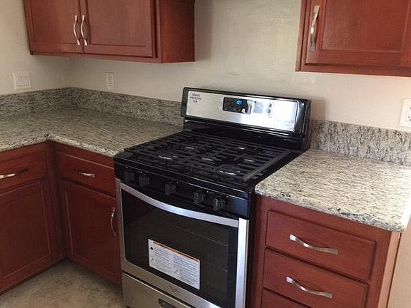 Kitchen stove