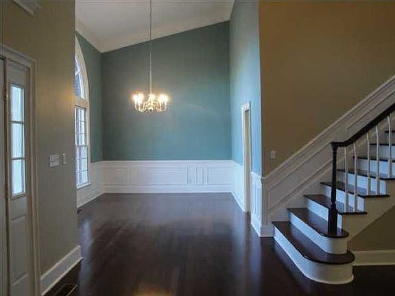 4th image of 233 Winship Dr