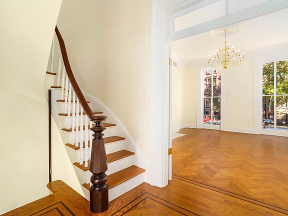 5th image of 62 Cambridge Pl