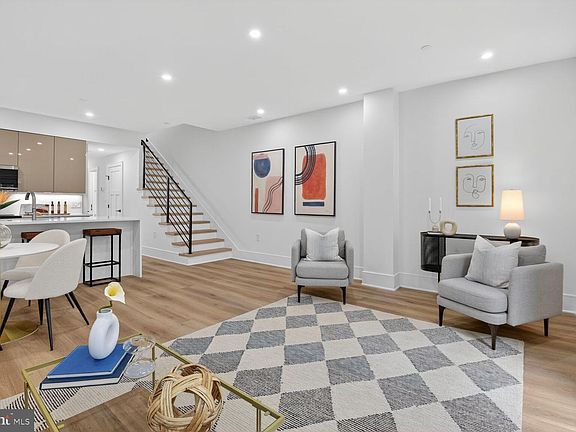 3rd image of 2524 41st St NW APT 2