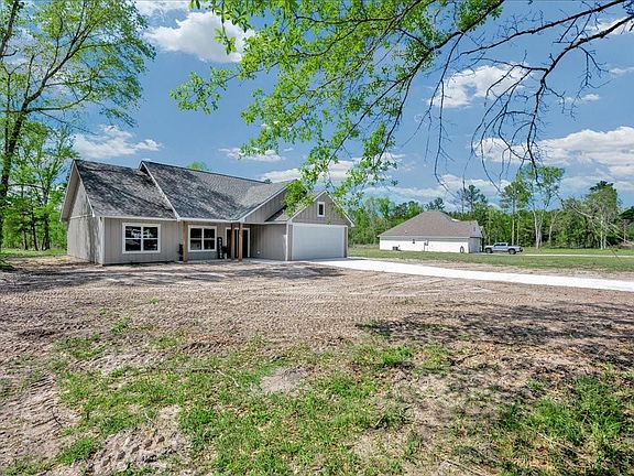 2nd image of 303 Schoolcraft Rd