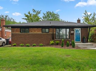 30112 Matthew St, Westland, MI 48186