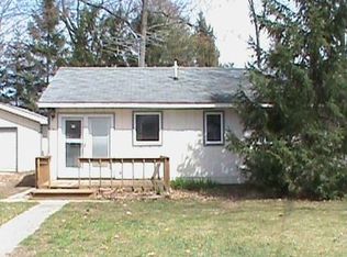 134 Mohican Ave, Houghton Lake, MI 48629