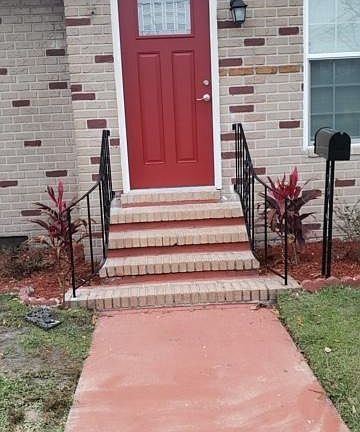 2nd image of 2205 College Cir N