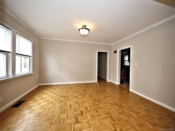 3rd image of 65-67 Franklin Ave