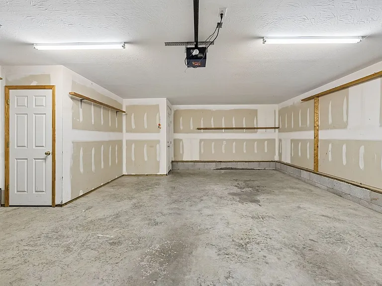 3106 Jeffrey Ct — Photo 46