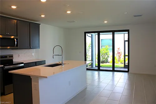 27874 Radiant Ct Photo 1