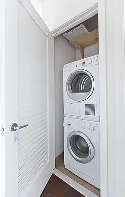 Rented by Evans Real Estate | media 27