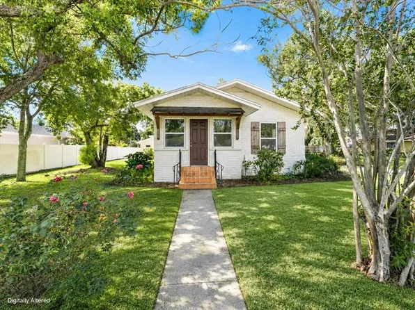 820 W WOODLAWN AVENUE, TAMPA, FL 33603