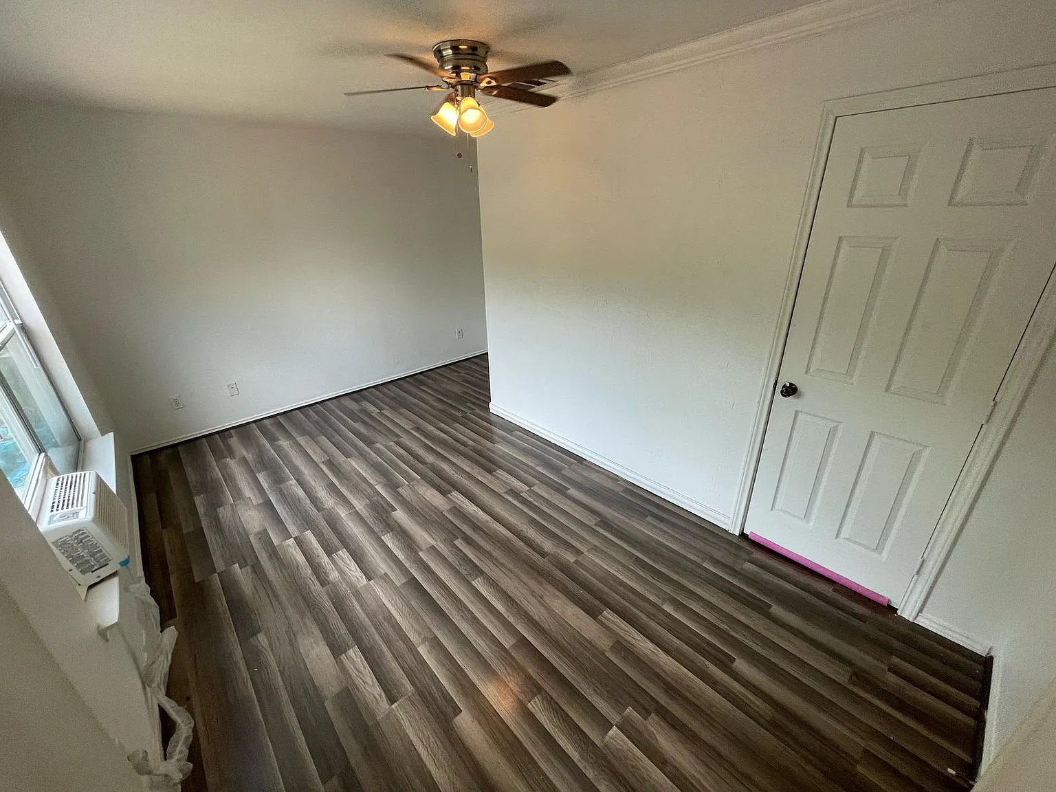 1 bed, 1430 sqft, $580 — Photo 3