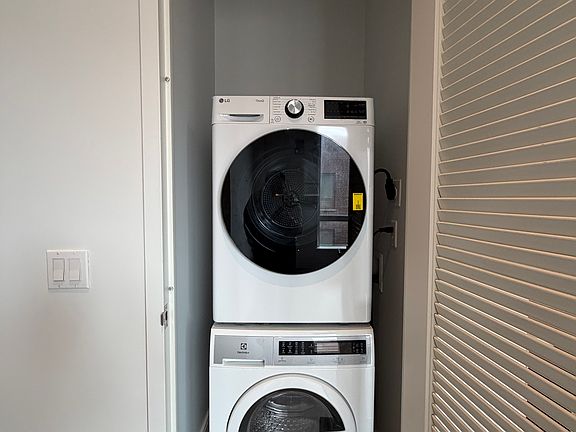 5th image of 15211 89th Ave APT 701