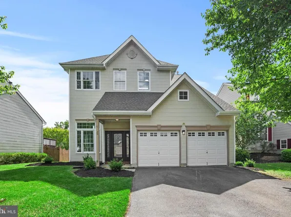 26 Shawnee Trl, Burlington, NJ 08016