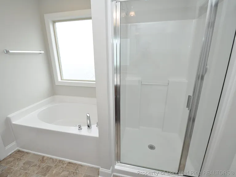 1107 Summer Meadow Dr — Photo 22