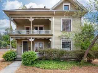 2090 E 17th Ave, Eugene, OR 97403