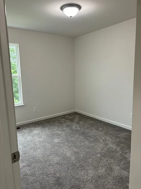 Building Photo - 111 E Horseshoe Bend Dr #5