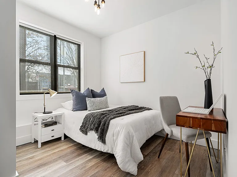 181 Bennington St #1 — Photo 16