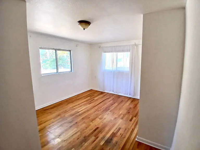 111 E Plum St #111 — Photo 6