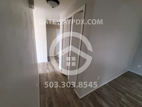 240 N 2nd St — Photo 13