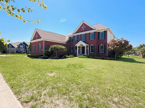 3rd image of 2535 Murphy Cir N