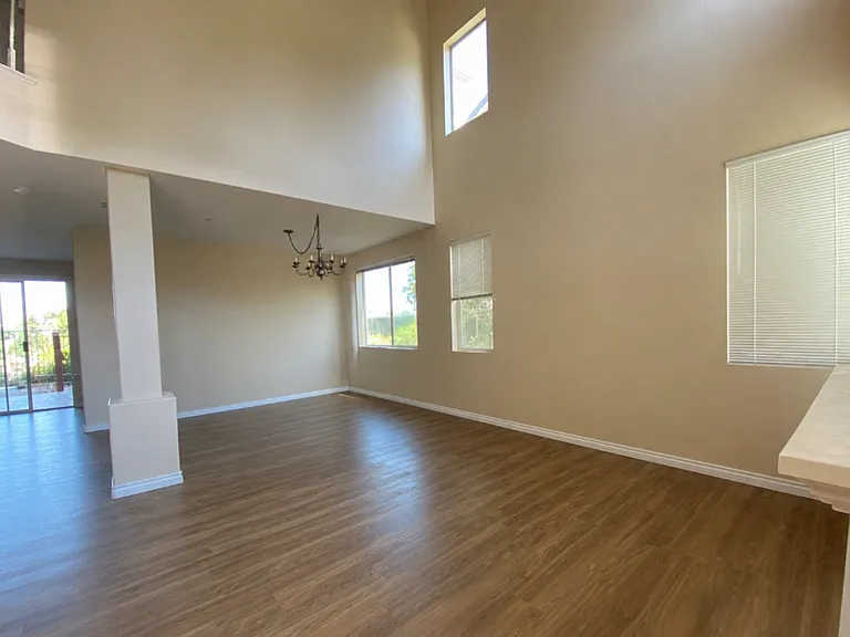 4716 Driftwood Way — Photo 2
