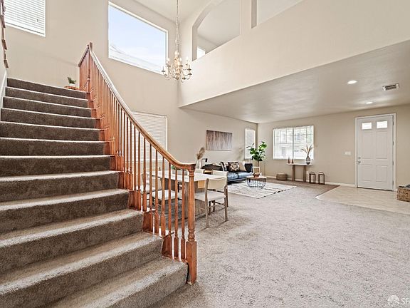4th image of 2093 Catalpa Way