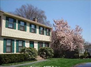 159 Quarry Brook Dr, South Windsor, CT 06074